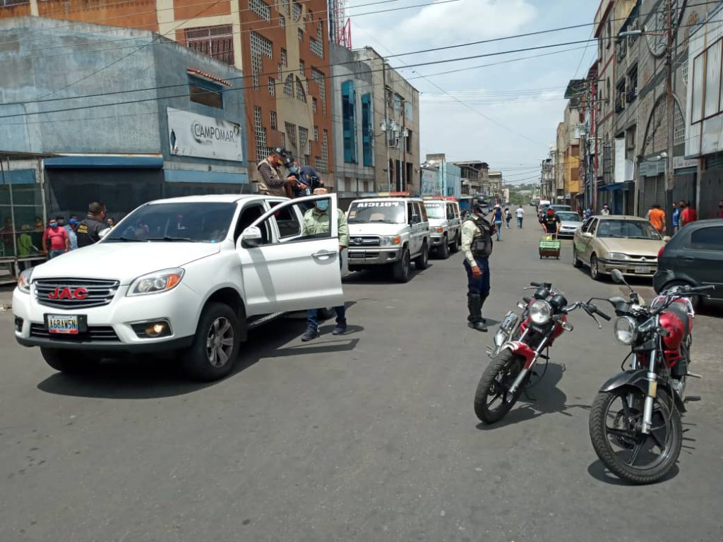 Alcaldía de Caroní verificó comercios y distanciamiento social en centro de San Félix