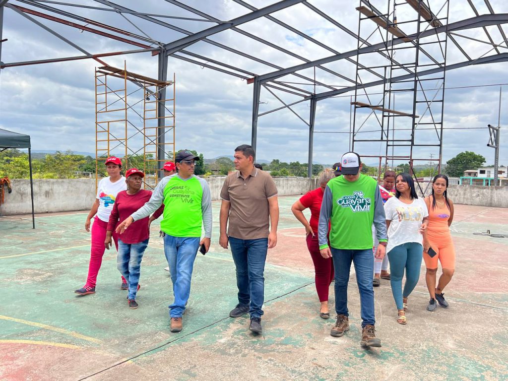 Alcaldía de Caroní inició rehabilitación de cancha en Inés Romero